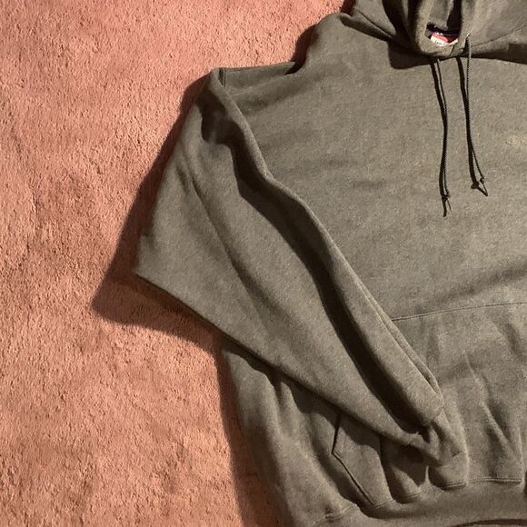 Gray Champion Sweatshirt - Picture 4 of 5